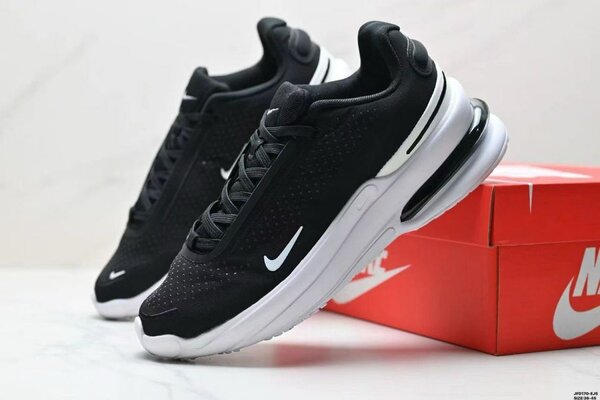 Chaussures de sport Nike noires