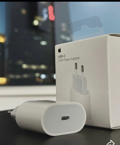 Apple 20W USB-C Power Adapter