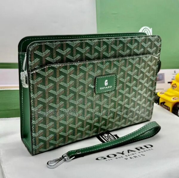 Clutch en cuir Goyard