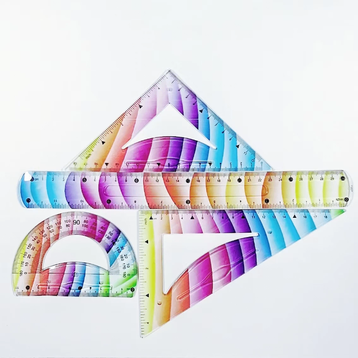 Set de règles géométriques colorées