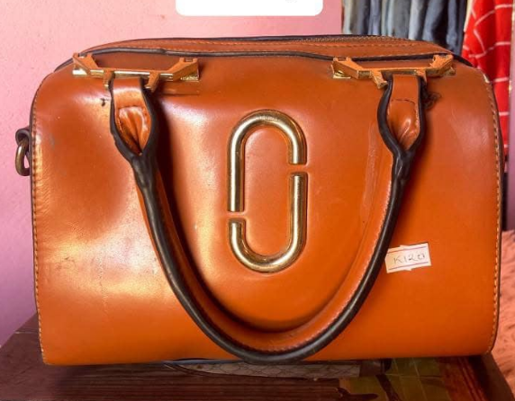 Women's bag rust