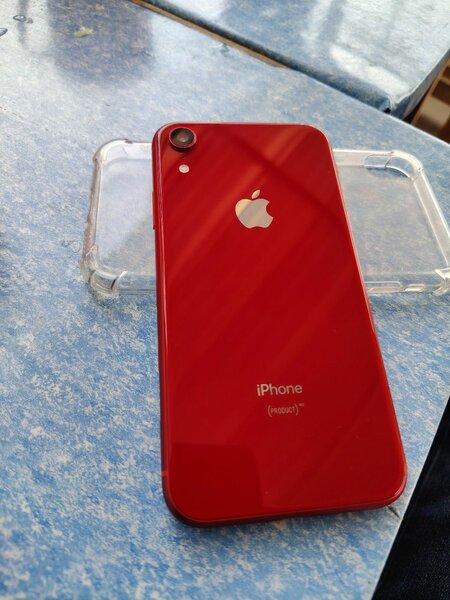 iPhone rouge XR