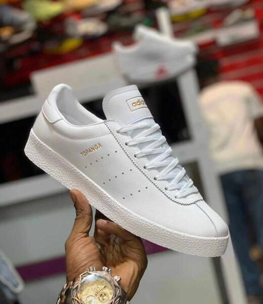 Adidas topanga