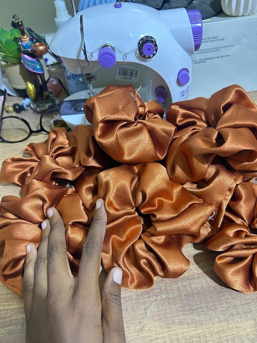 Scrunchies en tissu(chouchou)