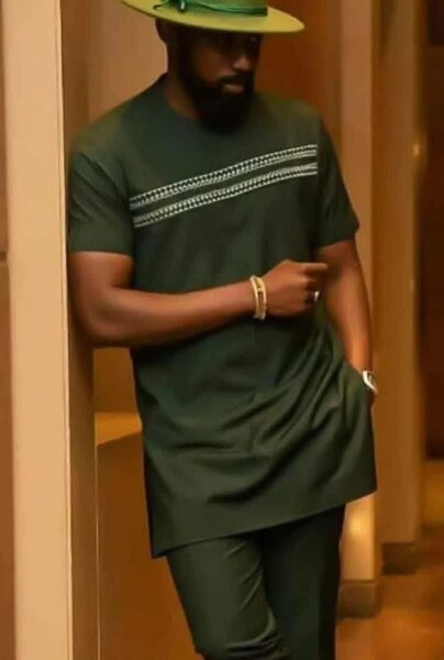 Tenue élégante verte homme