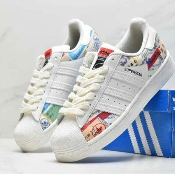 Baskets Adidas Superstar colorées