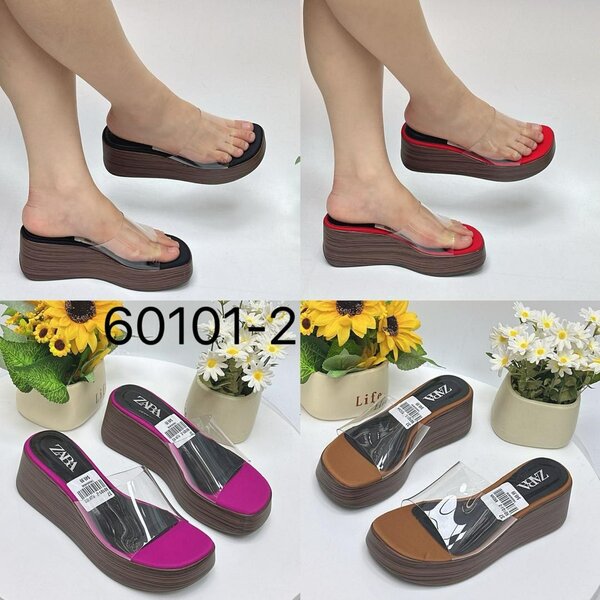 Sandales compensées transparentes