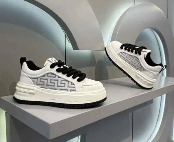 Sneakers compensées tendance