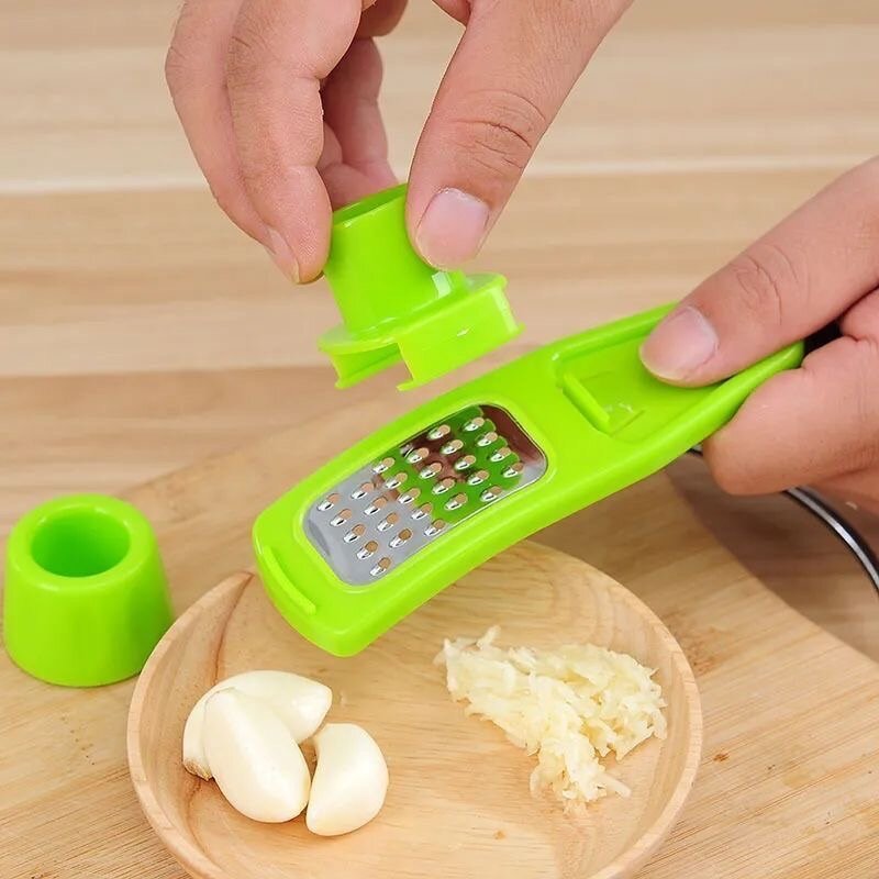 Garlic blender