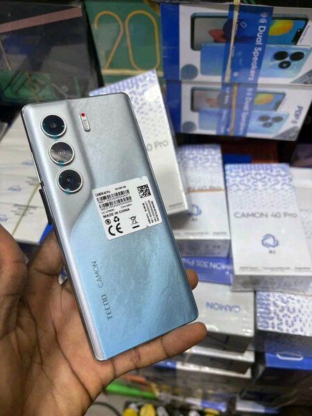 TECNON CAMON 20 Pro