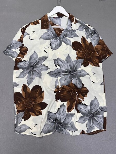 Chemise hawaïenne fleurie