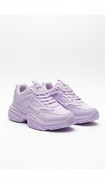 حذاء رياضي أرجواني أنيق