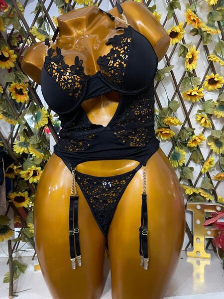 Ensemble de lingerie noir