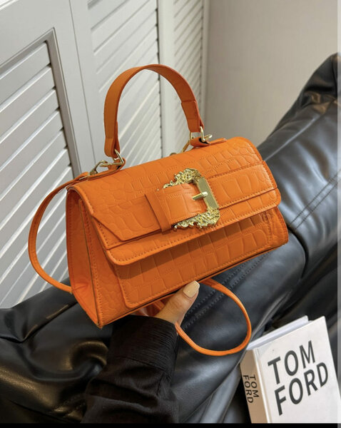 Stylish women's handbag