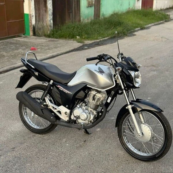 Moto Honda CB silver