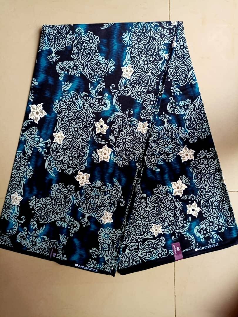 Perfect chitenge plug