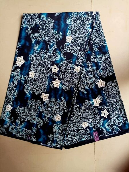 Perfect chitenge plug