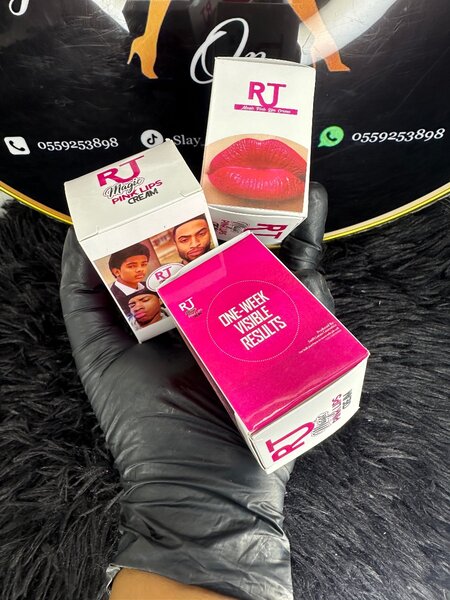 Permanent pink lips cream