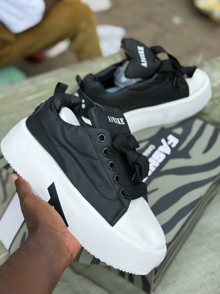 Chaussures baskets basses Nike homme