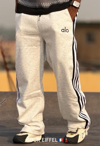 Pantalon de jogging gris avec 3 bandes