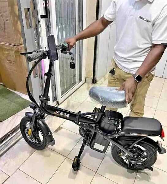 Vélo Électrique Compact Pliable