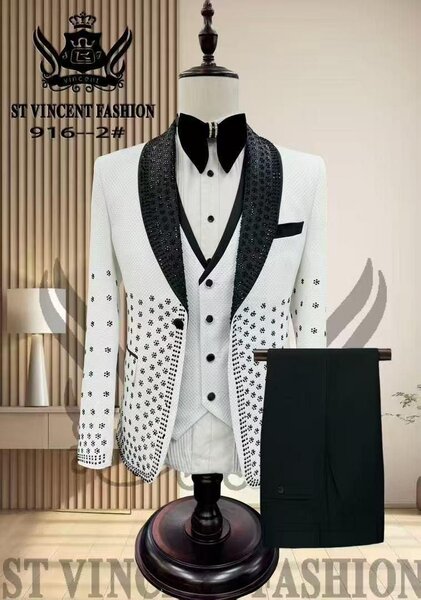 Costume de soirée élégant