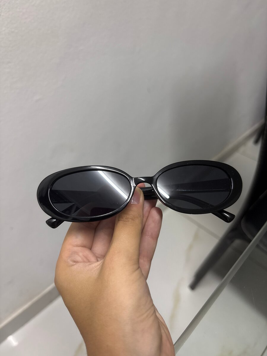 Lunettes de Soleil Noir Élégantes