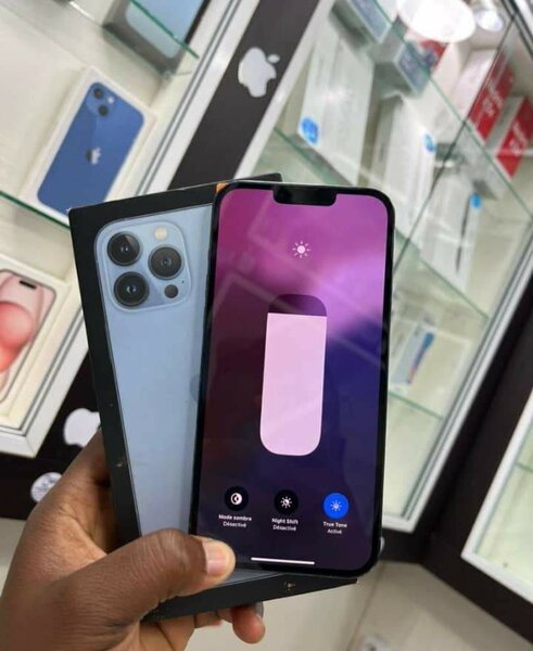 Smartphone avec triple caméra