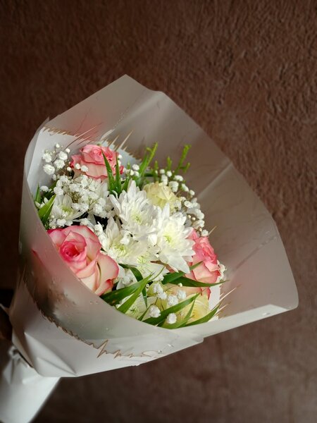 Bouquet de roses et lys