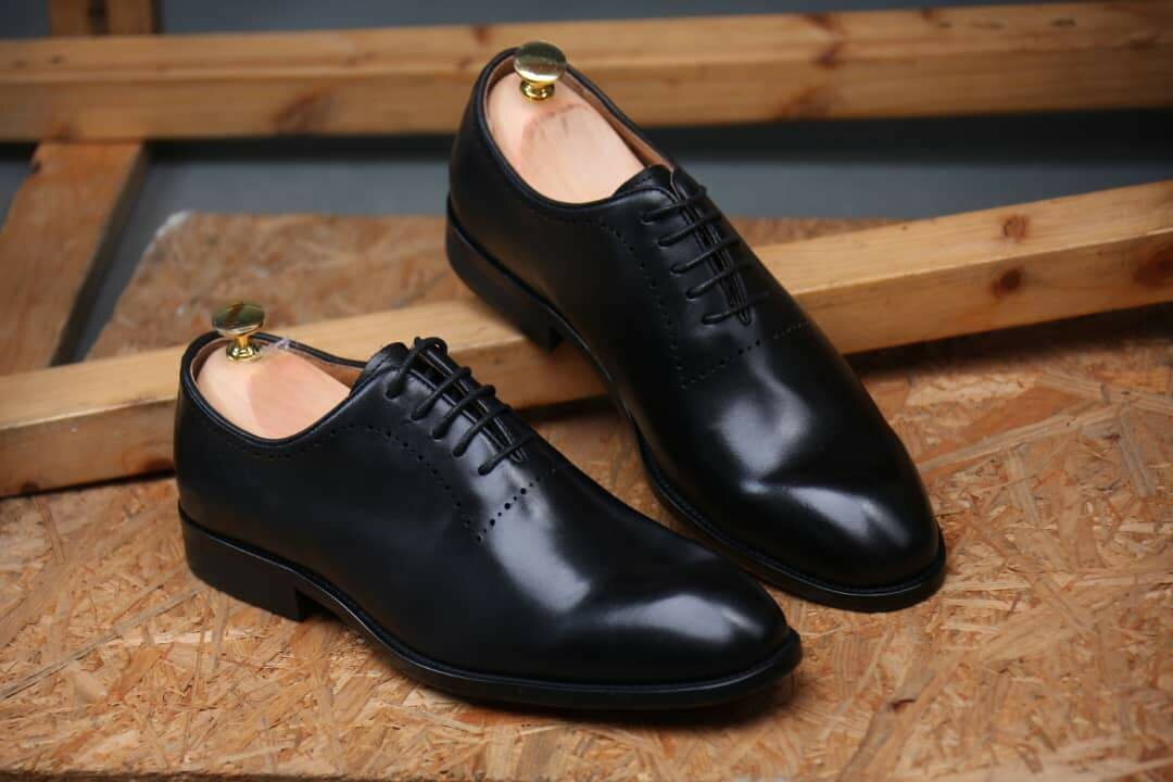 Chaussures habillées en cuir élégant