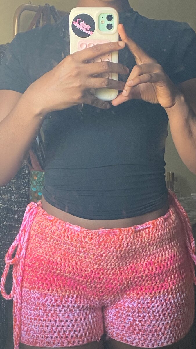 Shorts en crochet colorés