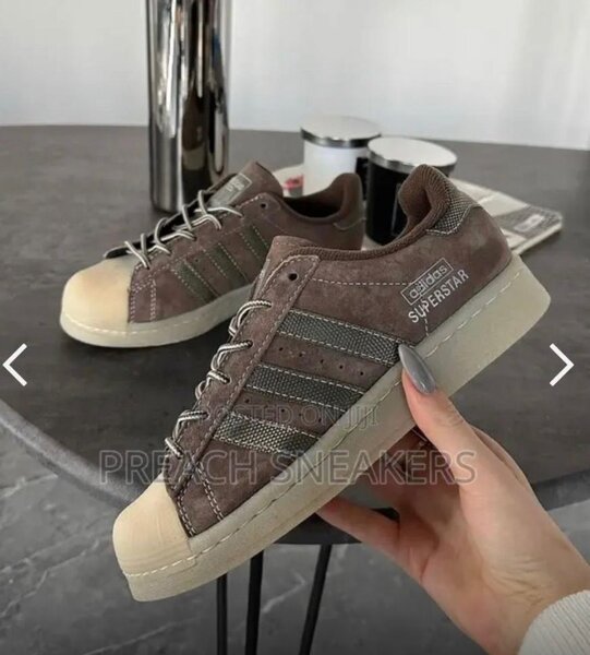 Adidas super star