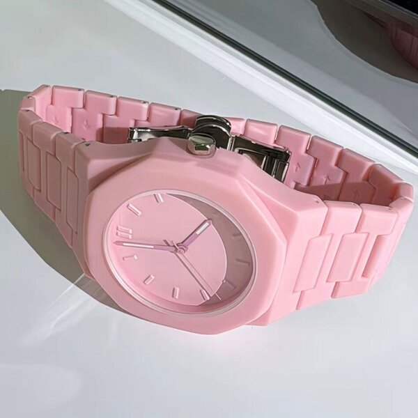Montre rose élégante