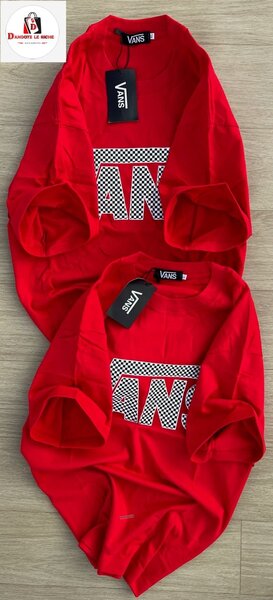 T-shirts rouges Vans