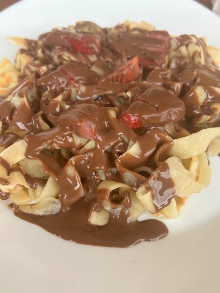 Fettucine de crêpes et fruits