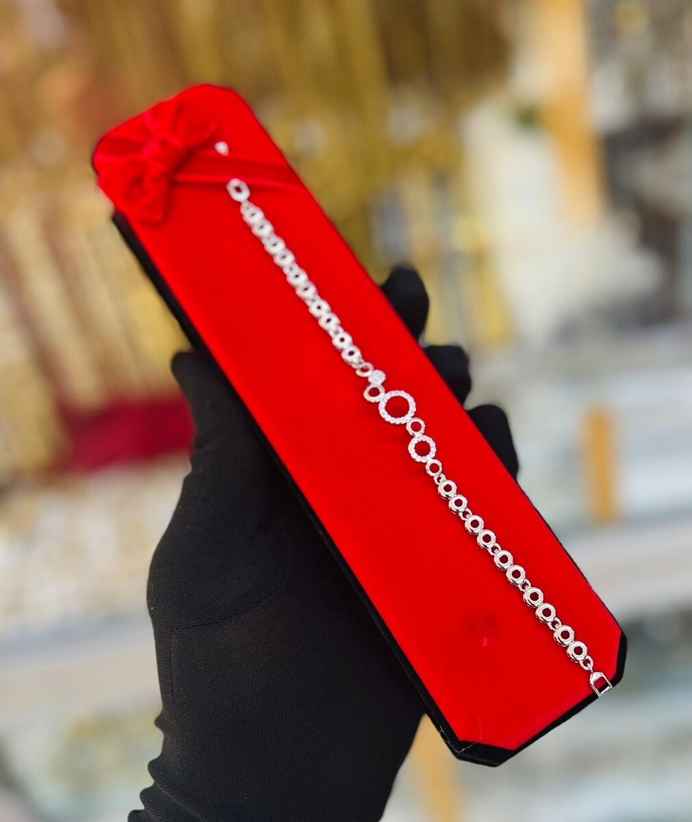 Bracelet en argent avec pierres