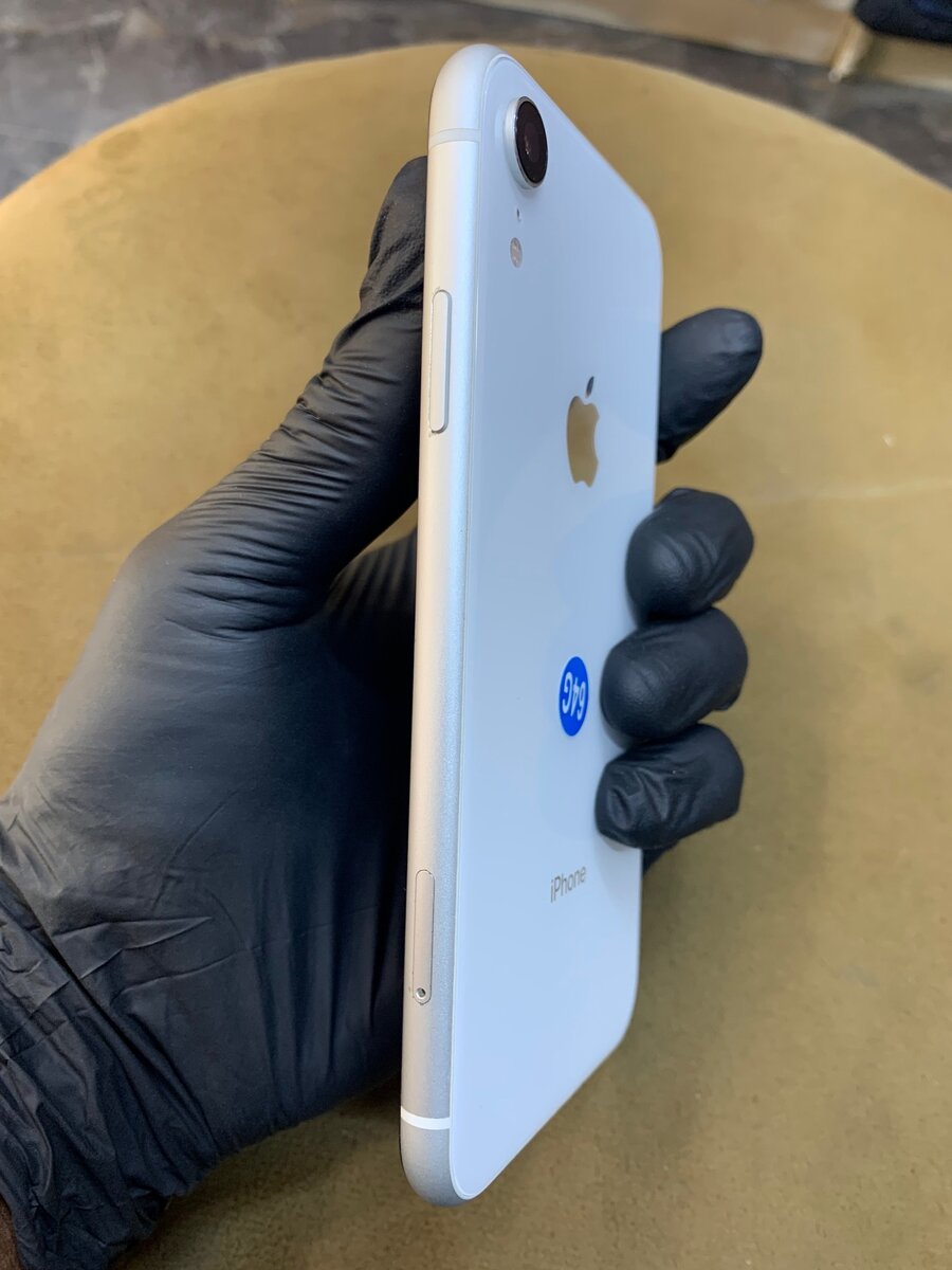 Apple iPhone XR 64GB