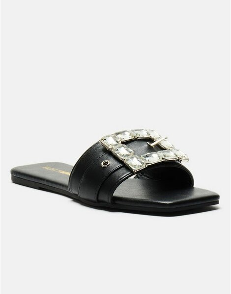 Lady's sandals