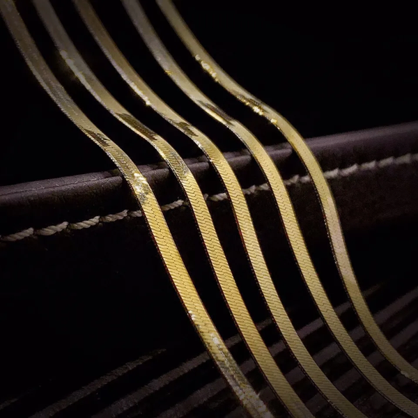 Chaîne dorée élégante pour hommes