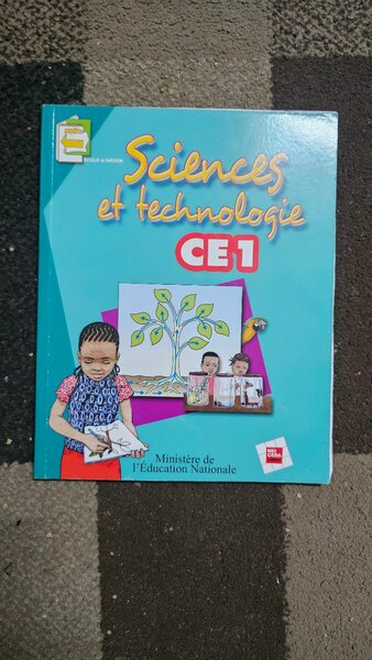 Livre Sciences et Technologie CE1