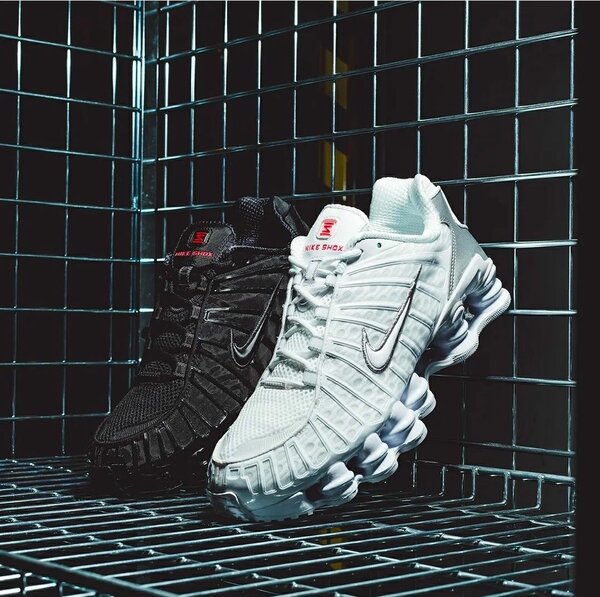 Baskets Nike Shox élégantes