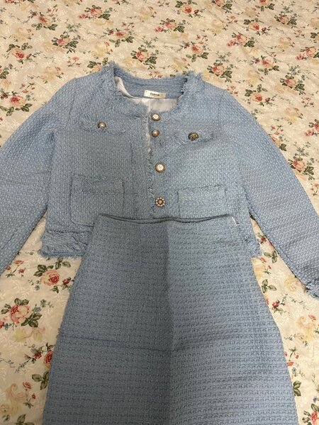 Пиджак с юбкой