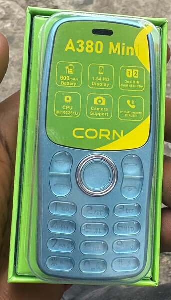 Téléphone Mini CORN A380