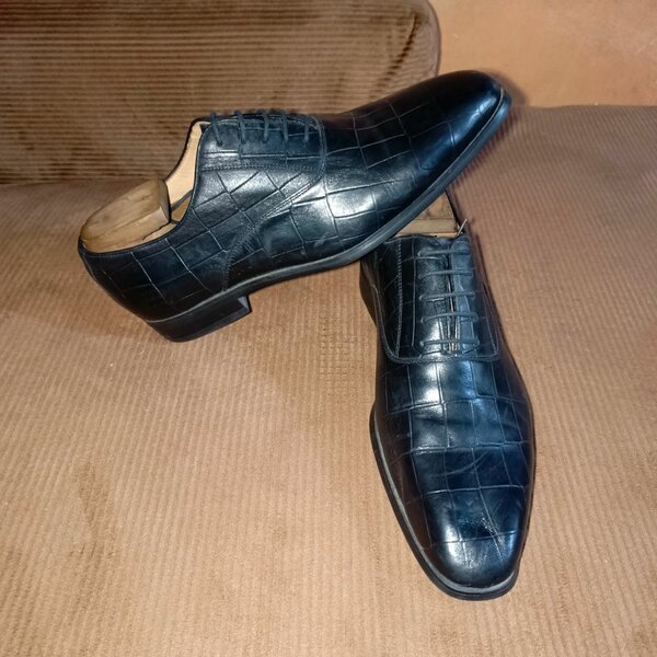 Chaussures habillées en cuir noir