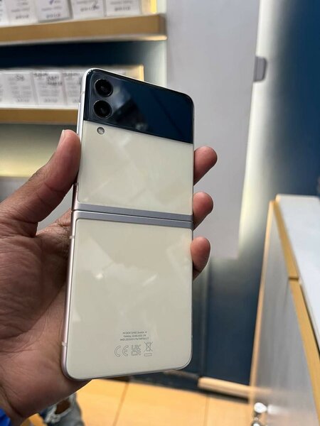 Galaxy Z Flip3 5G