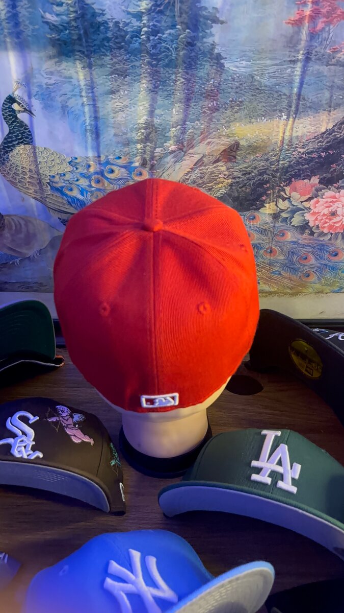 Casquette rouge LA élégante