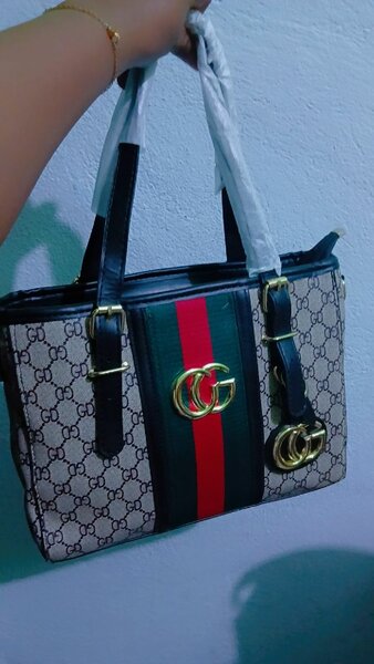 Sac à main en cuir élégante