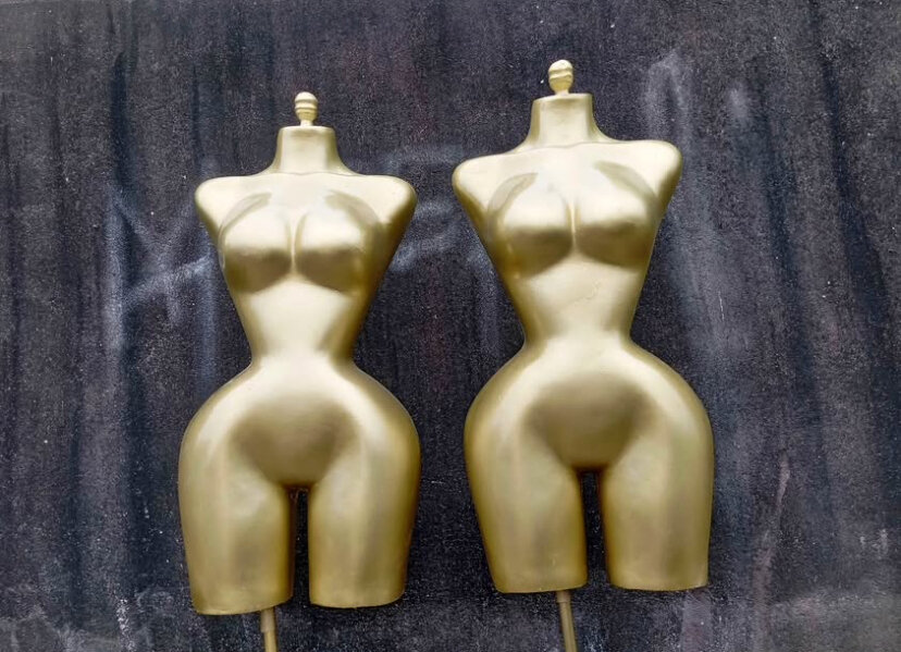 Mannequin buste femme or