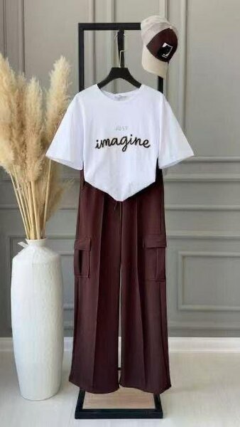 Ensemble T-shirt et Pantalon