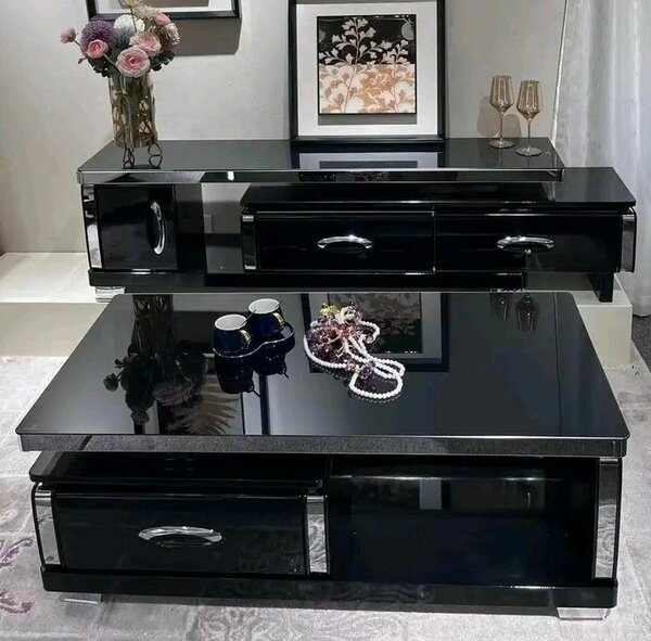 Table basse en verre noir élégant